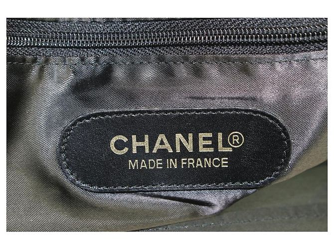 Timeless Chanel Borsone CC Boston senza tempo in pelle nera caviale con tracolla - vista 11