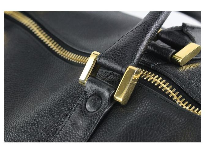 Timeless Chanel Borsone CC Boston senza tempo in pelle nera caviale con tracolla - vista 4