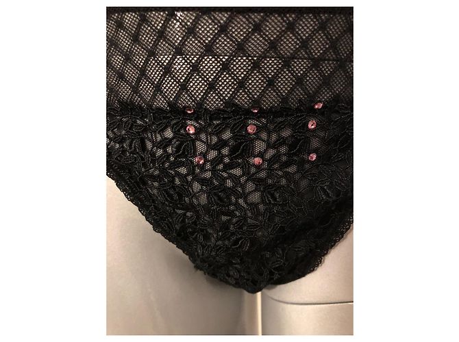 Autre Marque Completo lingerie in pizzo nero e strass rosa - vista 5