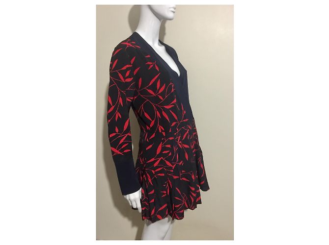 Diane Von Furstenberg Abito a portafoglio in seta stile kimono DvF nero e rosso - vista 4