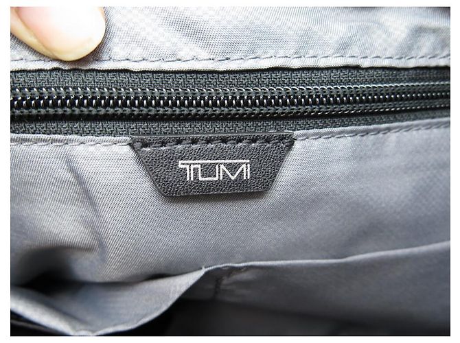 NEUF SAC A MAIN TUMI DEVOE GEM BESACE BANDOULIERE 130458-1041 NOIR BAG - vue 12