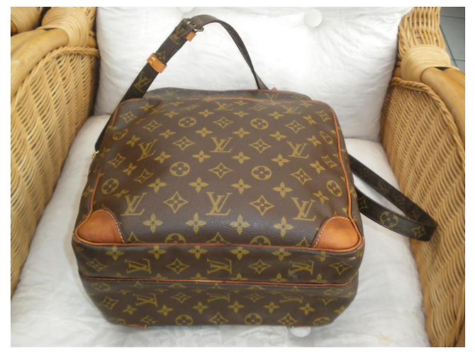 Borsa a tracolla Louis Vuitton Nile Messenger GM - vista 5