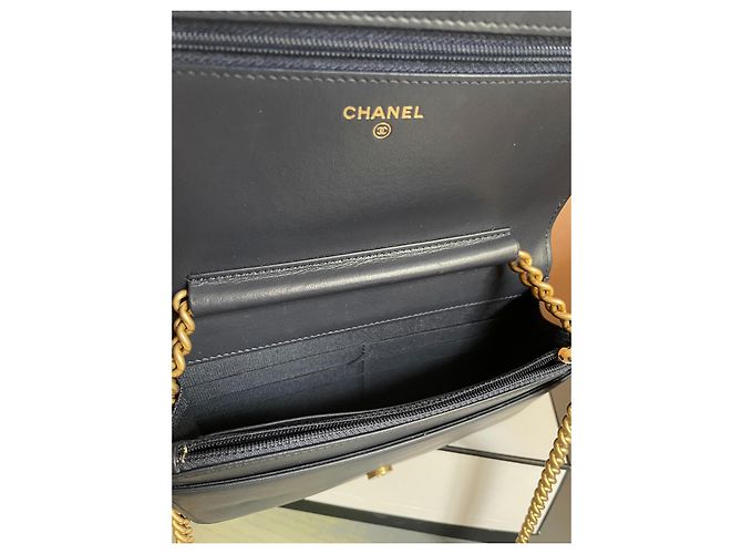 Chanel Wallet on Chain in pelle blu navy - vista 8