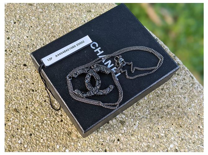Chanel CC B12P Collana camelia rutenio Nero - vista 4