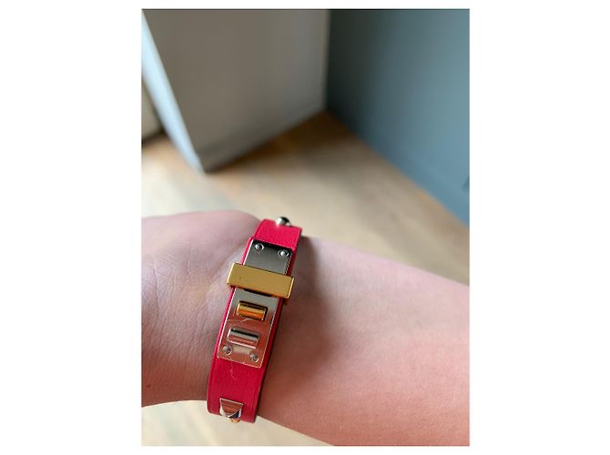Pulseira Hermès Mini Dog em couro rosa - vista 2
