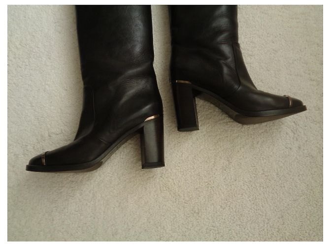 Botas Chanel de piel marrón con logo talla 39 Castaño - vista 3