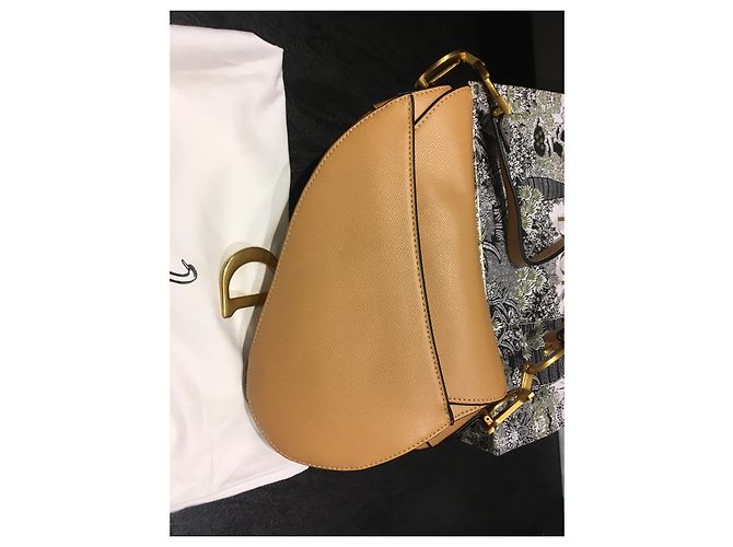 Borsa Dior Saddle in Pelle Cognac - vista 2