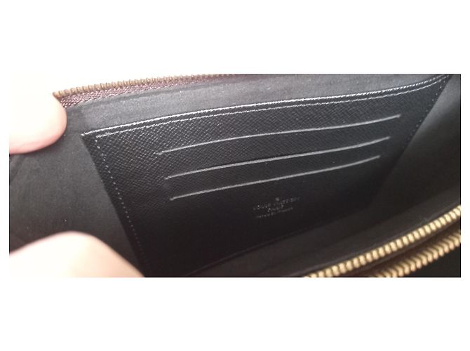 Louis Vuitton Reißverschlusstasche mit Monogramm-Futter Karamell - Ansicht 5