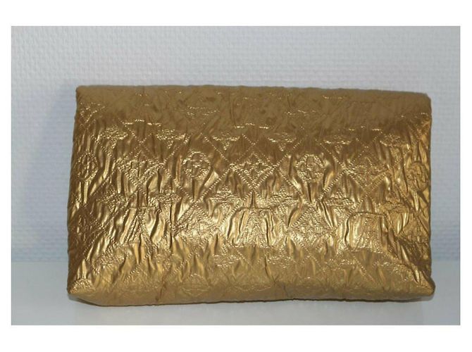 Louis Vuitton luz de calcio Dorado - vista 2