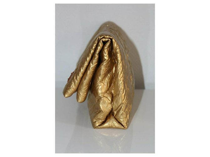 Louis Vuitton luz de calcio Dorado - vista 3