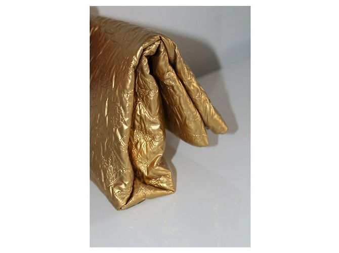 Louis Vuitton luz de calcio Dorado - vista 4