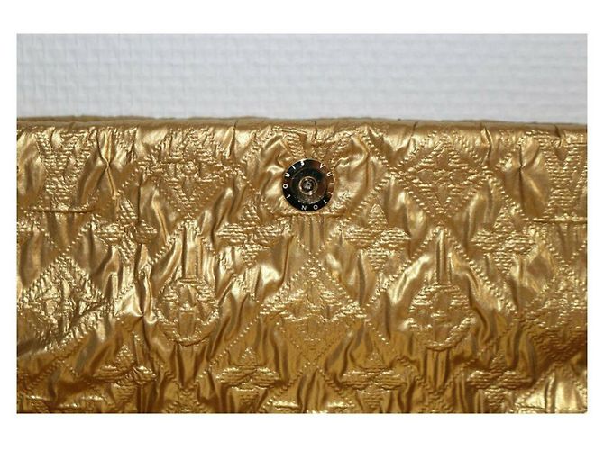 Louis Vuitton luz de calcio Dorado - vista 9
