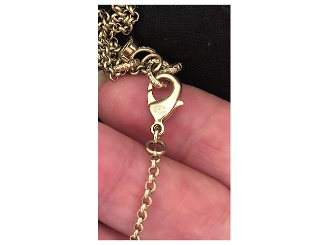 Colar Chanel Camélia de pérolas e strass cor eggshell Fora de branco - vista 4