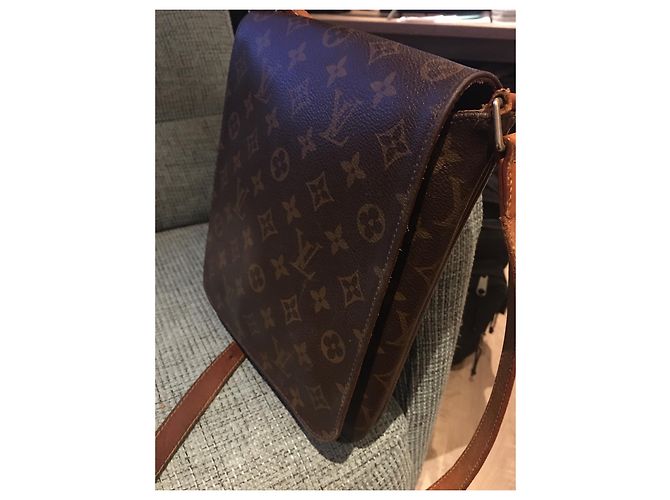 Louis Vuitton Musette Salsa PM lienzo marrón Marrón oscuro - vista 2