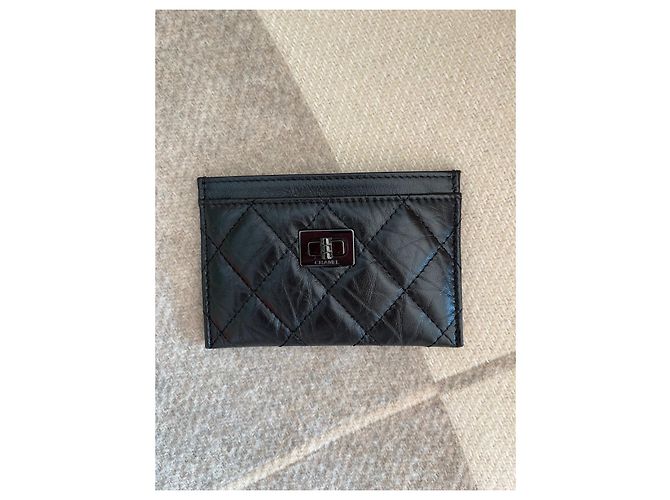 Tarjetero Chanel 2.55 de cuero negro - vista 4