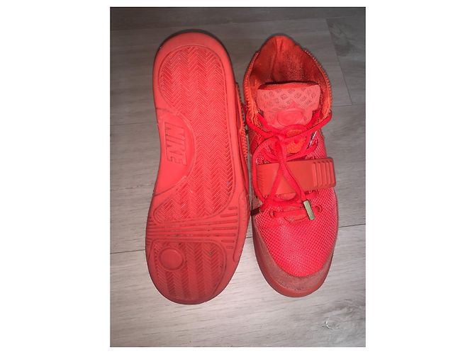 Nike aria yeezy 2 ottobre rosso - vista 4