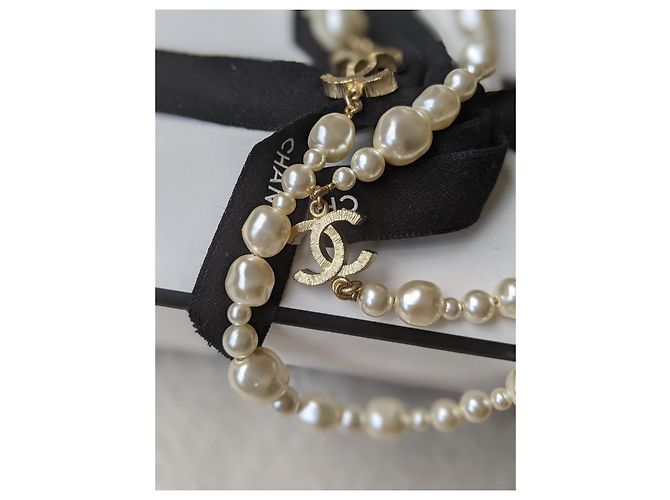 Chanel Perla Barocca CC 160 cm B17 Una lunga collana Bianco - vista 13