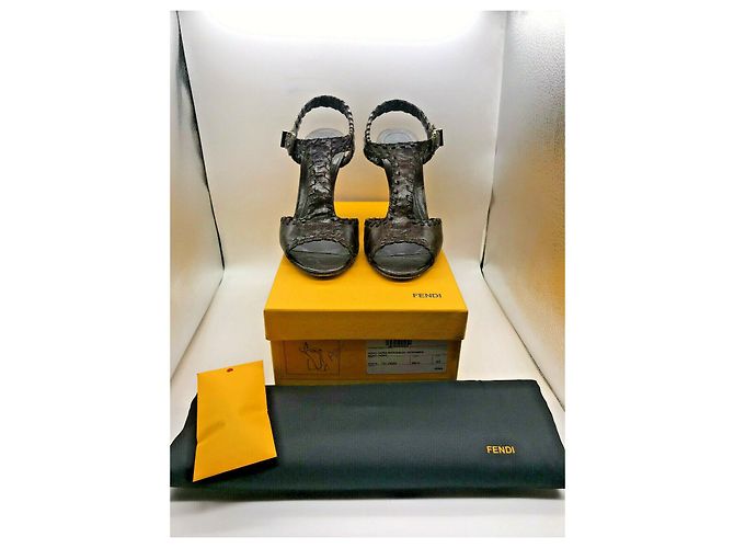 Sandalias con cuña Fendi Zeppa Capra Pergamena Castaño Chocolate - vista 2