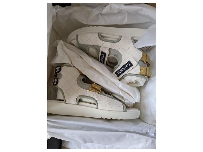 Sandali bianchi del papà di Chanel Bianco - vista 17