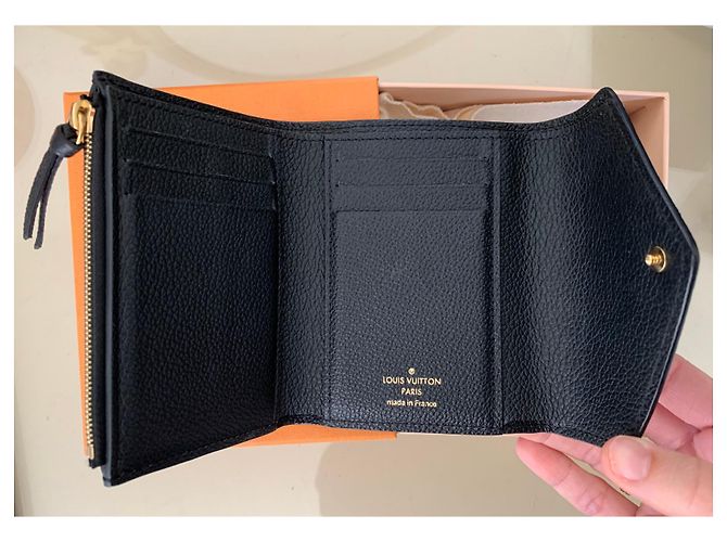 Louis Vuitton Victorine Wallet Schwarz - Ansicht 5