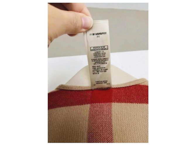Neues wendbares Burberry Kamel-Poncho-Umhang mit Etiketten - Ansicht 3