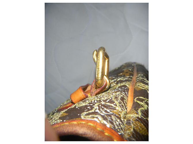 borsa in pizzo oro louis vuitton Gold hardware - vista 8