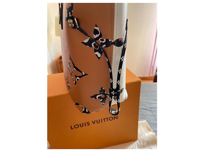 Louis Vuitton Neverfull Jungle Collection Borsa in pelle - vista 3