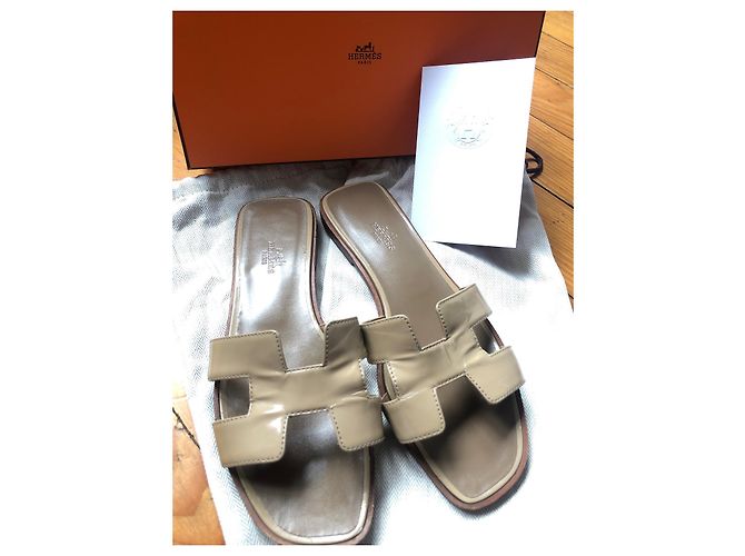 Hermès Mules Beige Leder Lackleder 39 - Ansicht 3