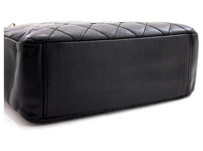 CHANEL Caviar PST Chain Shoulder Bag Compras Tote Preto Acolchoado - vista 4