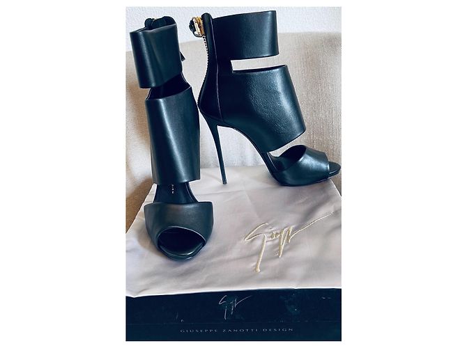 Décolleté Giuseppe Zanotti in pelle nera taglia 39.5 Nero - vista 2