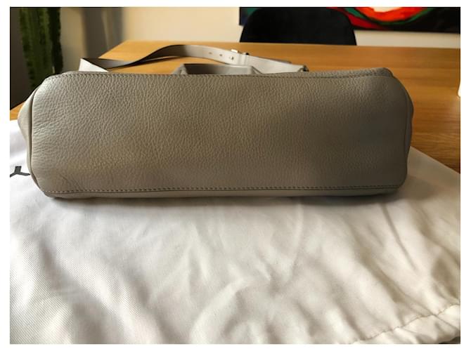 GIVENCHY PANDORA GREY Cinza - vista 5