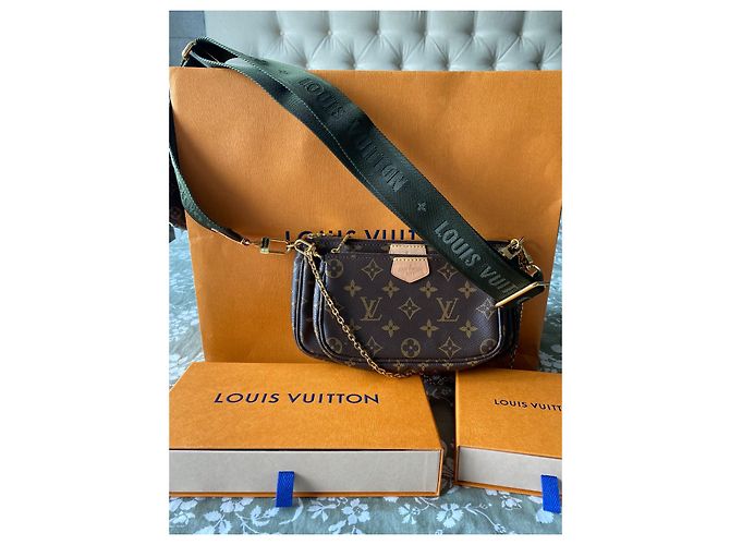 Multi Pochette Borsa a mano Louis Vuitton Multi Pockets Pelle Khaki Cachi - vista 2