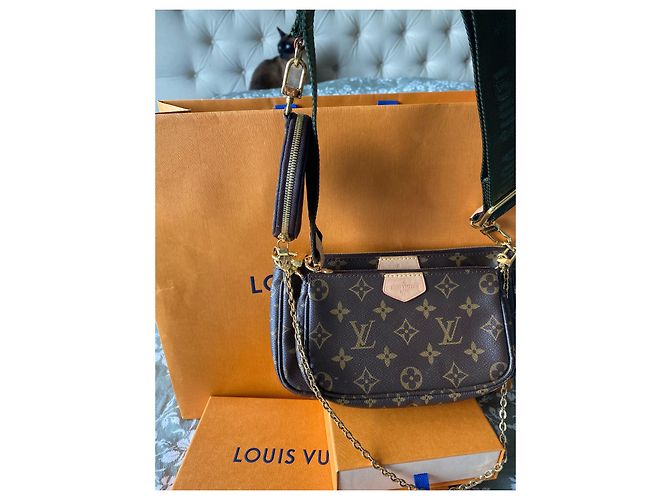 Multi Pochette Borsa a mano Louis Vuitton Multi Pockets Pelle Khaki Cachi - vista 4