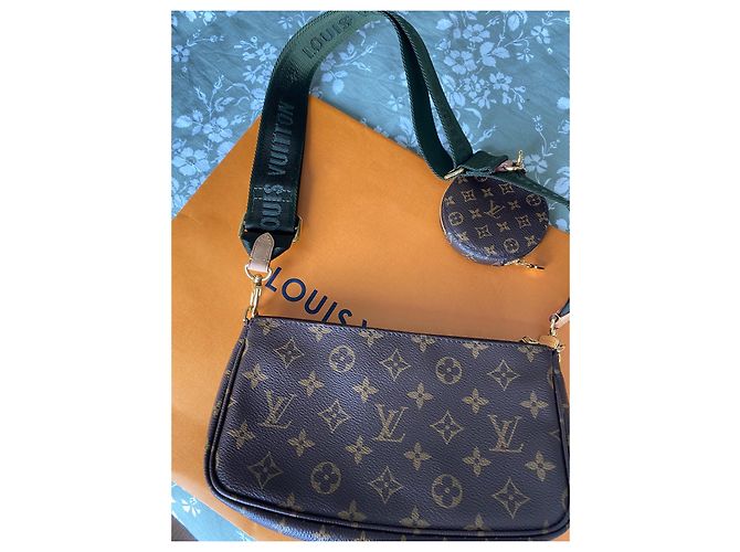 Multi Pochette Borsa a mano Louis Vuitton Multi Pockets Pelle Khaki Cachi - vista 5
