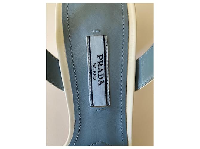 Sandali Prada in vernice bianca con fiocco celeste Bianco - vista 4