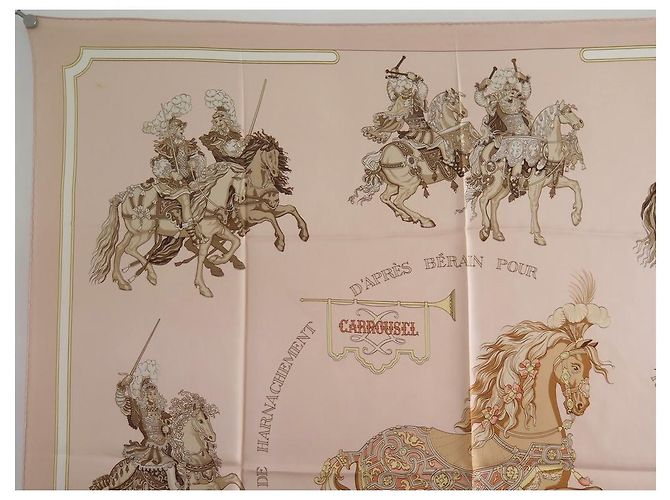 Hermès CHRISTIANE VAUZELLES CARRE HERMES SCIARPA CARROUSEL 90 SCIARPA IN SETA SETA ROSA - vista 2