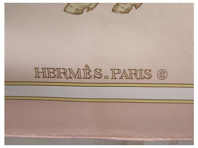 Hermès CHRISTIANE VAUZELLES CARRE HERMES SCIARPA CARROUSEL 90 SCIARPA IN SETA SETA ROSA - vista 4