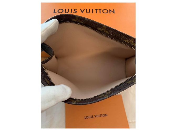 Louis Vuitton Poche Toilette 19 Marrone - vista 7
