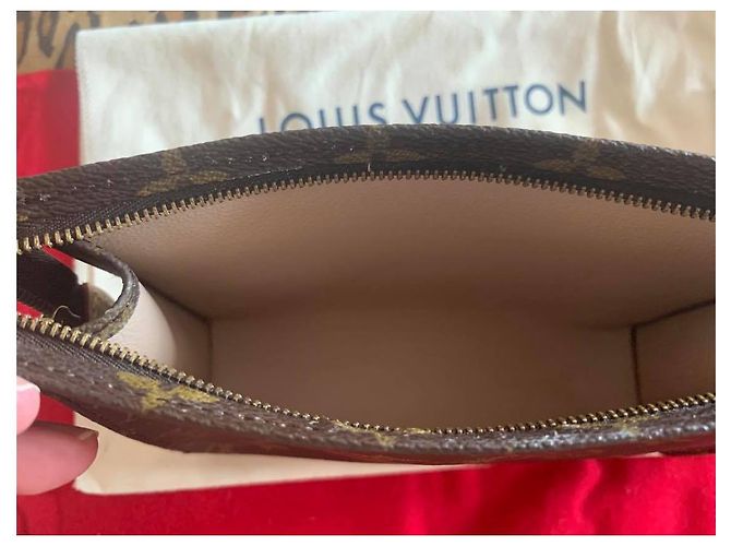 Louis Vuitton Poche Toilette 19 Marrone - vista 8