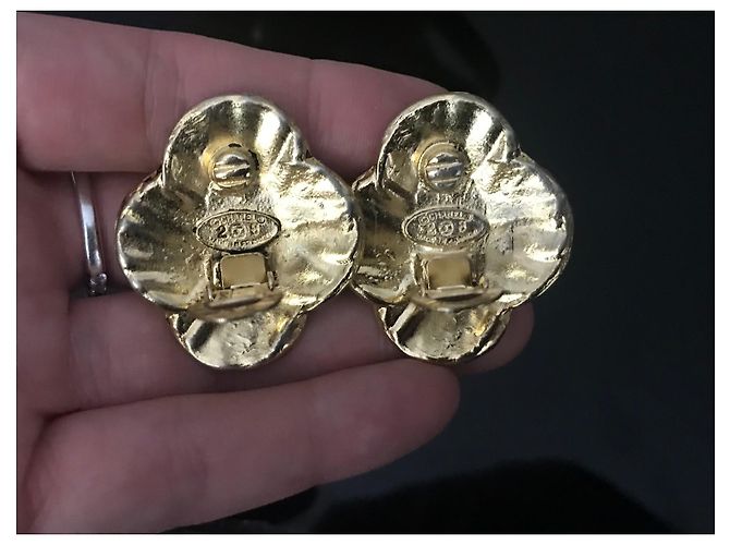 Pendientes Chanel Oro Gold hardware - vista 5