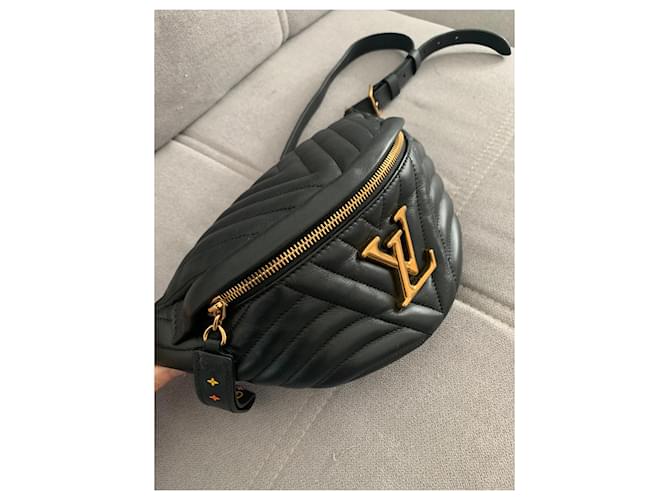 Bumbag Louis Vuitton Onda da culo Nero - vista 2