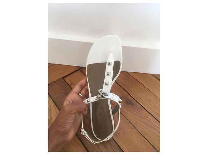 Sandálias Hermès Olivia em couro branco - vista 5