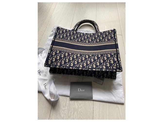 Book Tote Dior Prenota la borsa - vista 10