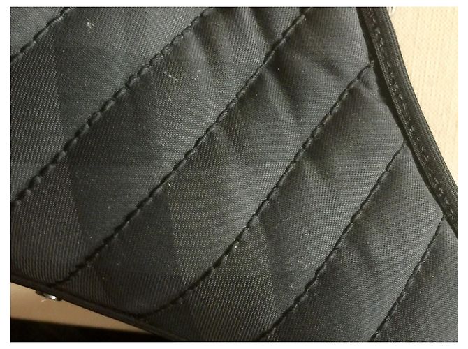 Botas Burberry Biker Huntly Ankle - acolchoadas Preto Cinza - vista 5