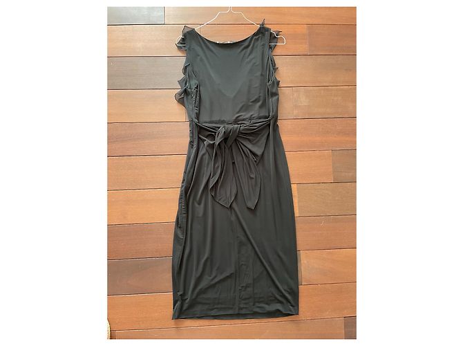 Vestido preto Elie Tahari de viscose com babados - vista 2
