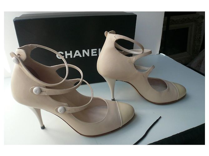 CHANEL Salomé Pumps Brides Hellbeige T38 ES - Ansicht 3