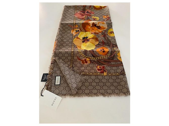 Gucci BLOOMS shawl - view 2