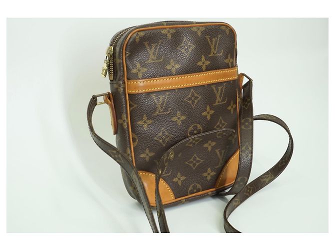 Louis Vuitton Borsa Danubio in tela con monogramma Marrone - vista 2