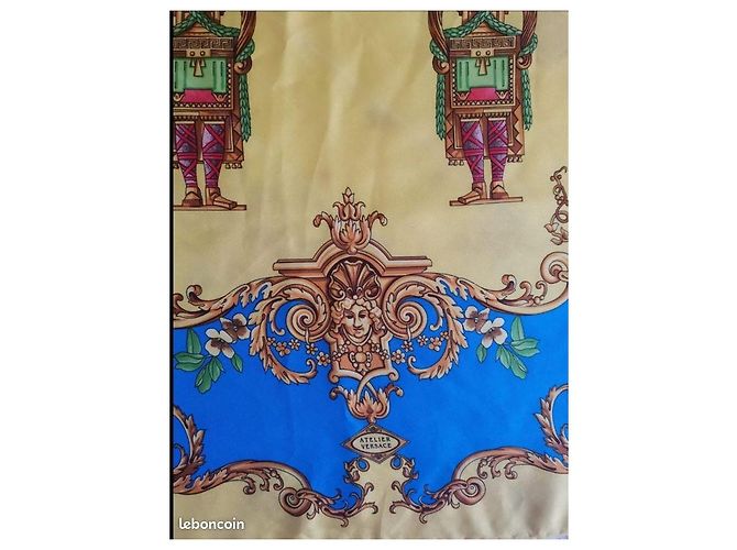 Foulard in seta Gianni Versace Giallo 90x90 - vista 3