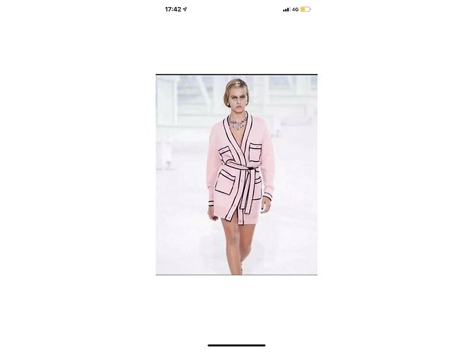 Cambon Chanel SS21 Défilé Rosa Strickjacke Pink - Ansicht 7